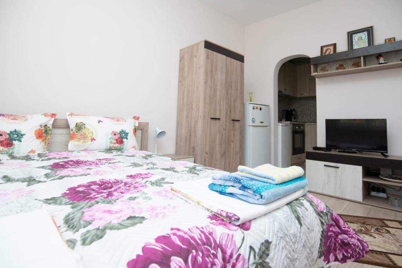 Lynn'S Oasis-Ocean Touch In Core Downtown Leilighet Burgas by Eksteriør bilde