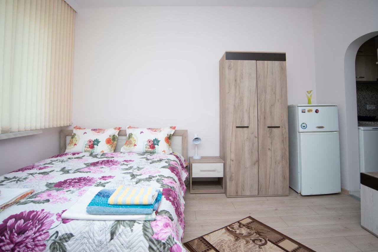 Lynn'S Oasis-Ocean Touch In Core Downtown Leilighet Burgas by Eksteriør bilde