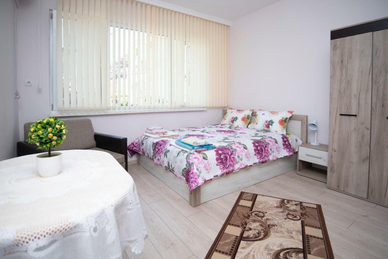 Lynn'S Oasis-Ocean Touch In Core Downtown Leilighet Burgas by Eksteriør bilde